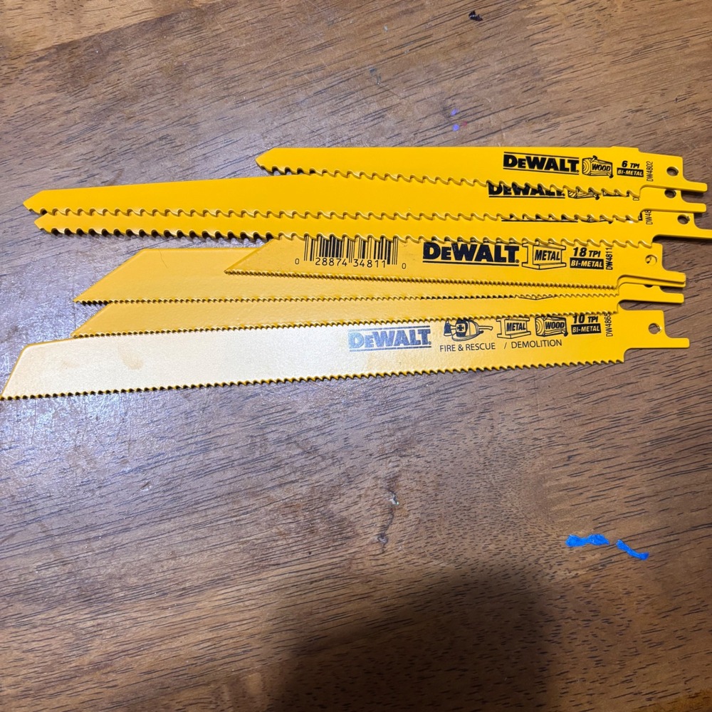 DeWalt Bi-Metal Reciprocating Saw Blade Set Wood Metal Demolition with Case